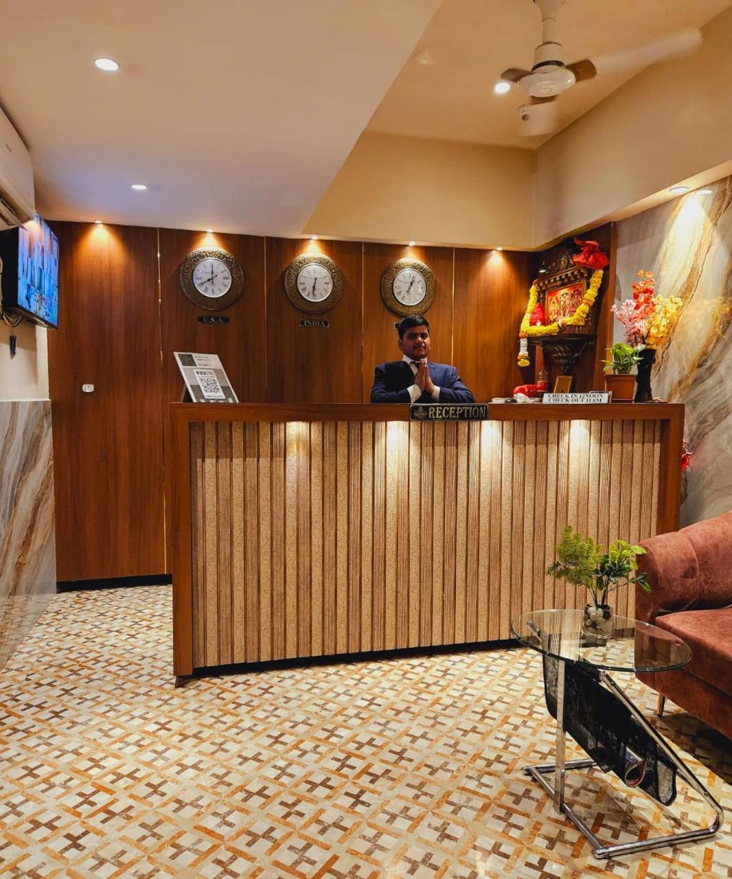 Hotel Czar Inn - Vashi Navi Mumbai Bagian luar foto