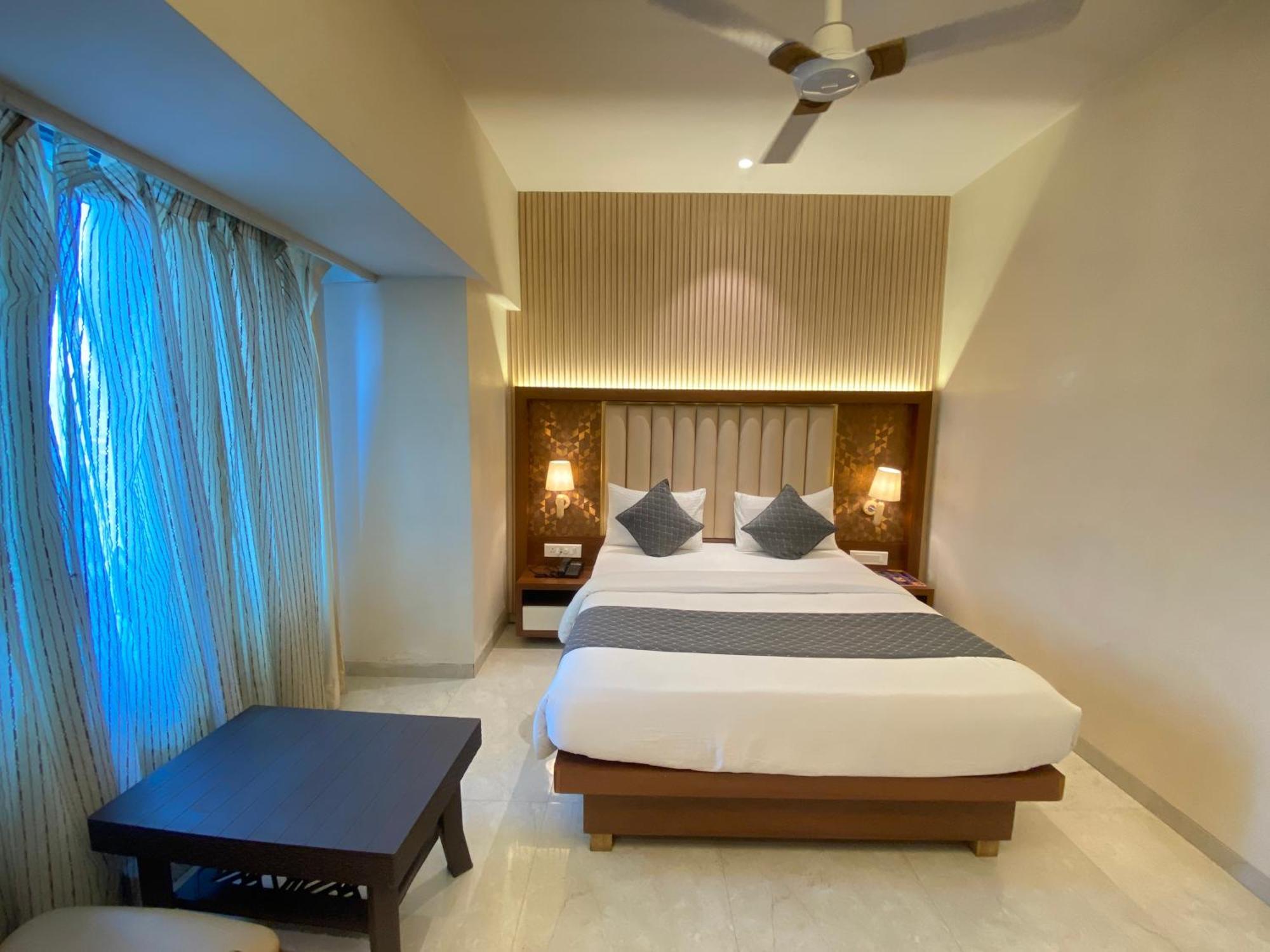 Hotel Czar Inn - Vashi Navi Mumbai Bagian luar foto