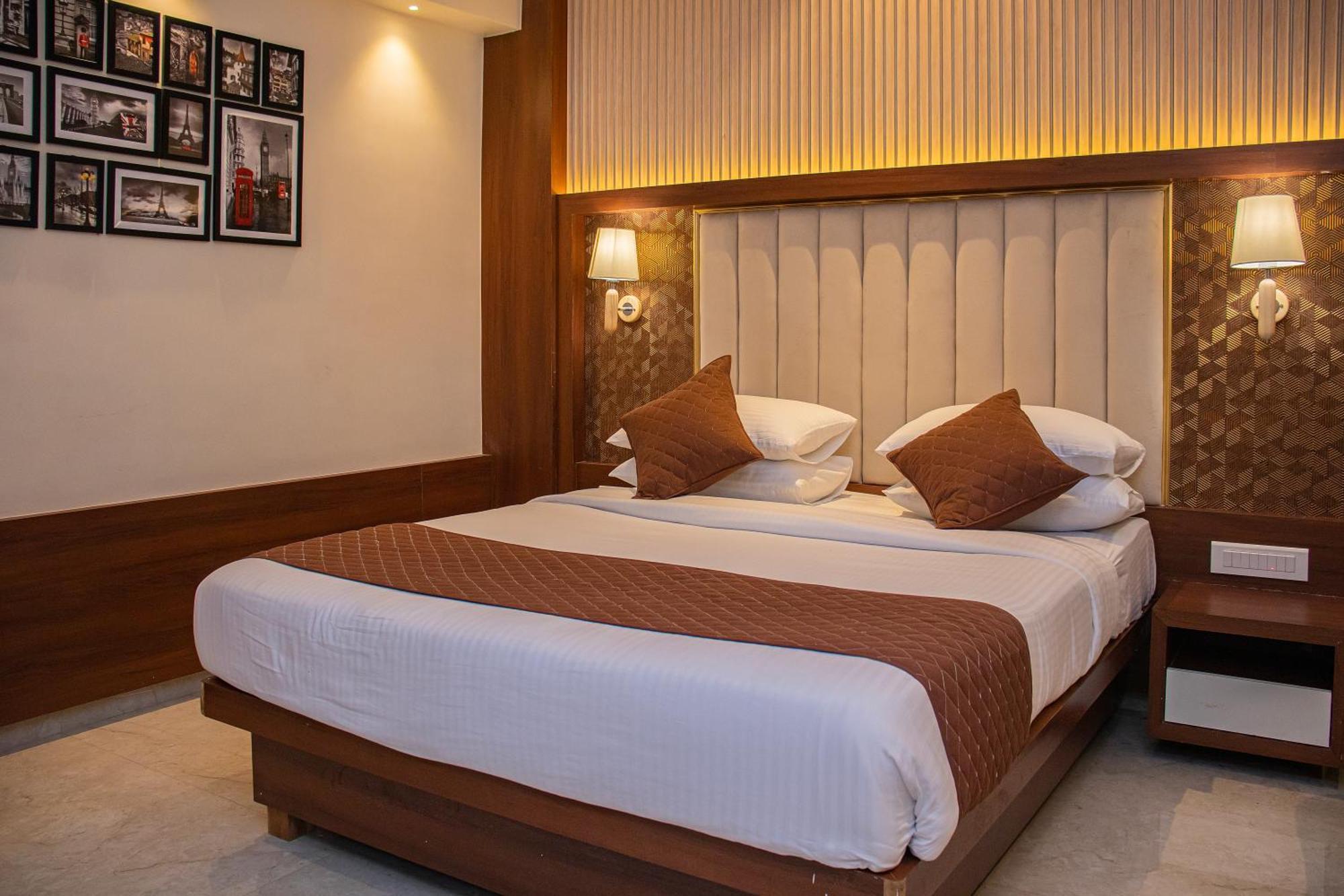 Hotel Czar Inn - Vashi Navi Mumbai Bagian luar foto