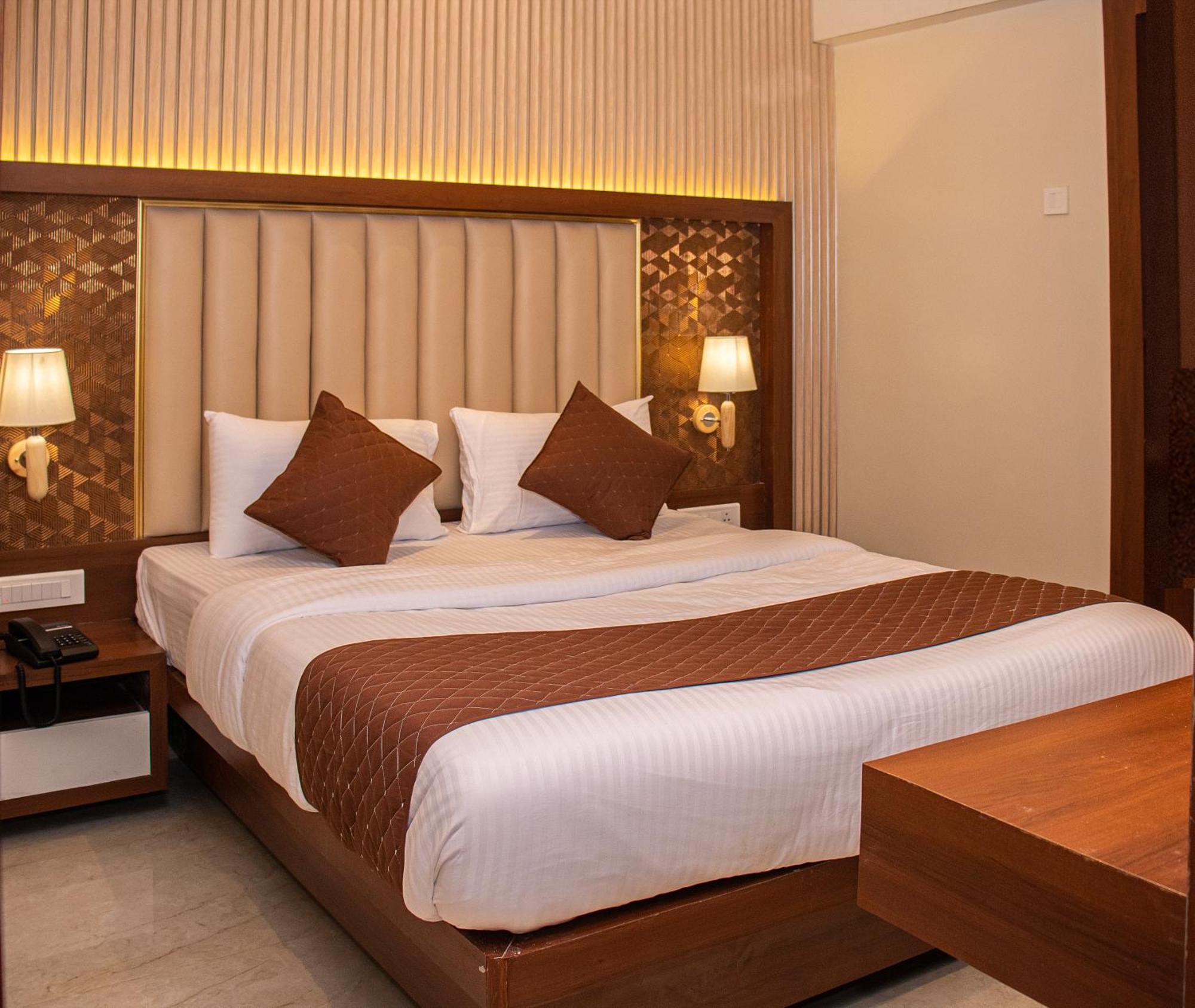 Hotel Czar Inn - Vashi Navi Mumbai Bagian luar foto