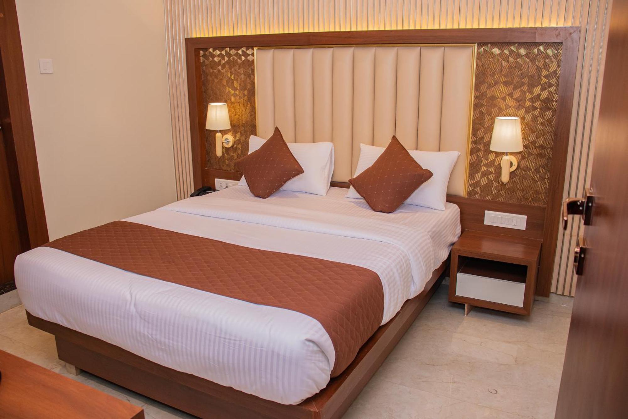 Hotel Czar Inn - Vashi Navi Mumbai Bagian luar foto